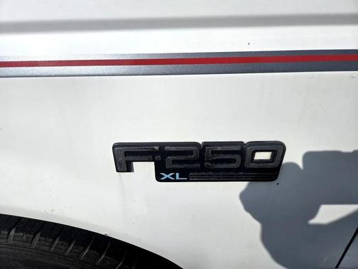 1996 Ford F-250 XL H/D
