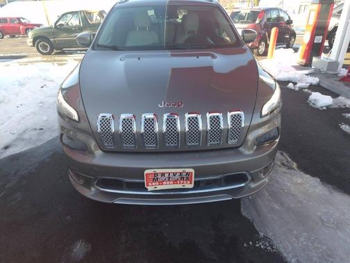 2016 Jeep Cherokee Overland