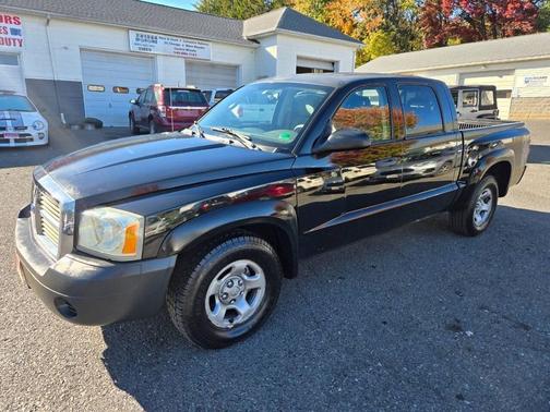 2005 Dodge Dakota ST Quad Cab