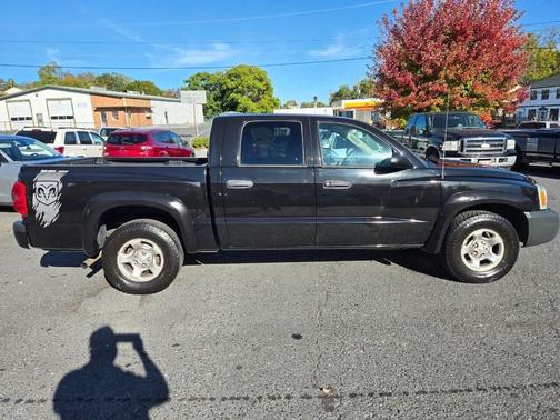 2005 Dodge Dakota ST Quad Cab