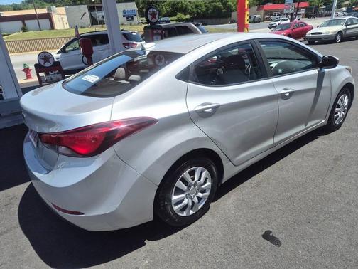 Symphony Silver 2016 Hyundai ELANTRA SE