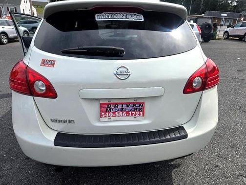 2010 Nissan Rogue S