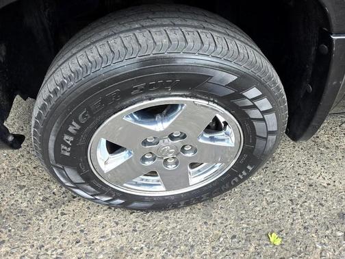 2005 Dodge Dakota Laramie Quad Cab