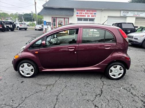 2012 Mitsubishi i-MiEV SE