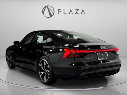 2022 Audi e-tron GT Premium Plus quattro