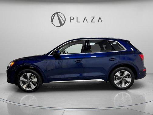 2024 Audi Q5 Premium 40 TFSI quattro S tronic