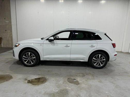 2022 Audi Q5 Premium Plus 45 TFSI S line quattro S tronic