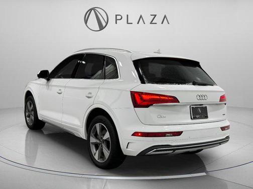 2023 Audi Q5 Premium 40 TFSI quattro S tronic