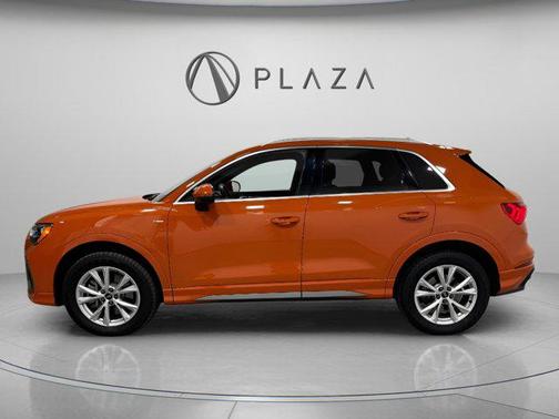 2022 Audi Q3 Premium 45 TFSI S line quattro Tiptronic