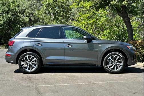 2024 Audi Q5 Premium 45 TFSI S line quattro