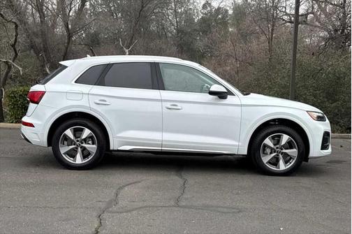 2023 Audi Q5 Premium Plus 40 TFSI quattro S tronic