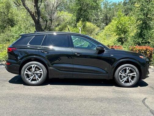 Black 2027 Audi Q6 e-tron Premium Plus
