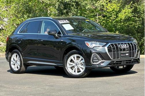 2024 Audi Q3 Premium 45 TFSI S line quattro Tiptronic
