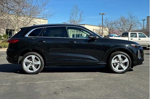 2025 Audi Q5 Premium Plus TFSI quattro S tronic