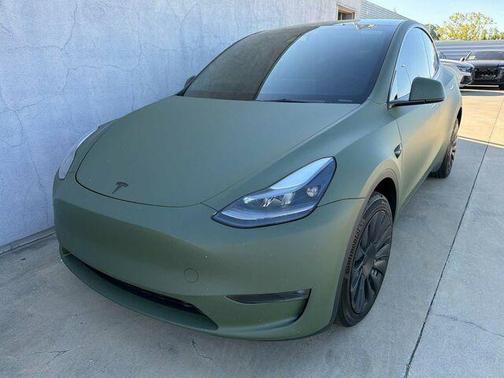 White 2023 Tesla Model Y Long Range