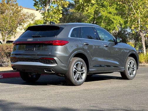 Tambora Flame 2026 Audi Q5