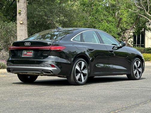 Mythos Black Metallic 2025 Audi A5 2.0T quattro Premium