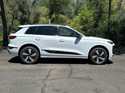 White 2027 Audi SQ6 e-tron Premium Plus
