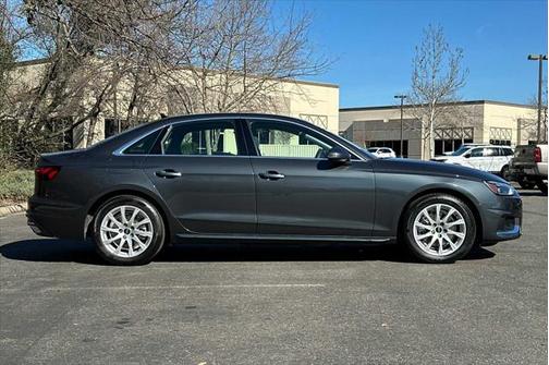 2023 Audi A4 Premium 40 TFSI quattro S tronic