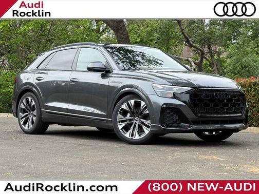 Daytona Gray Pearl Effect 2026 Audi Q8