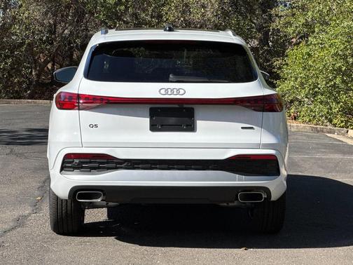 White 2026 Audi Q5