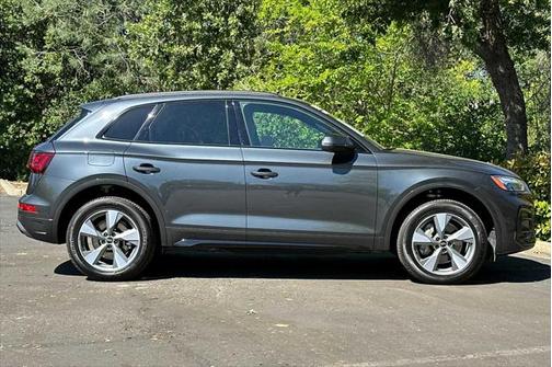 2024 Audi Q5 Premium Plus 40 TFSI quattro S tronic
