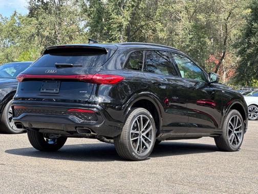 Black 2026 Audi Q5 PLUS