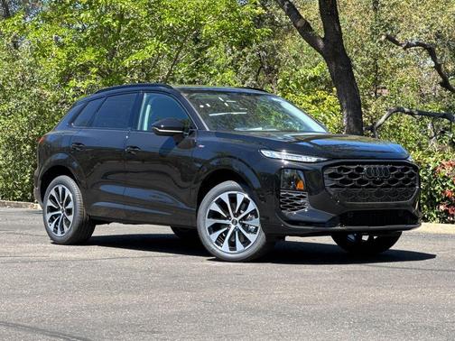 Black 2026 Audi Q3 S line
