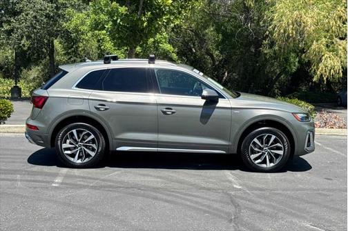 2023 Audi Q5 Premium Plus 45 TFSI S line quattro