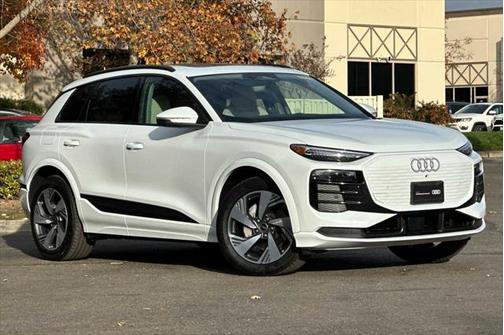 2025 Audi Q6 e-tron Premium Plus quattro