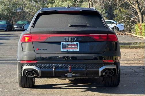 Mythos Black Metallic 2026 Audi RS Q8 4.0T quattro