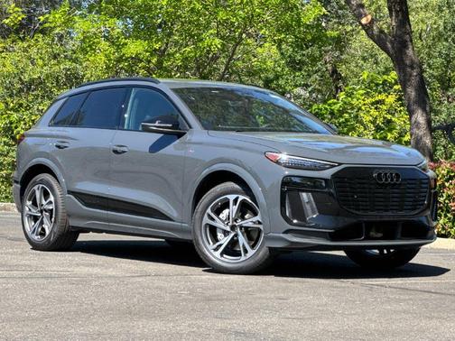 Gray 2027 Audi Q6 e-tron Premium Plus
