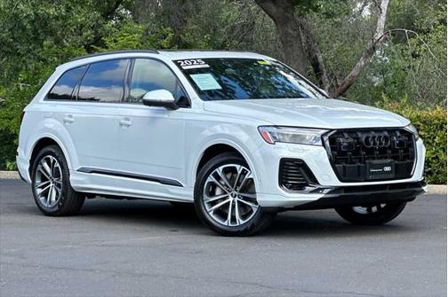 2025 Audi Q7 Premium Plus 45 TFSI quattro Tiptronic