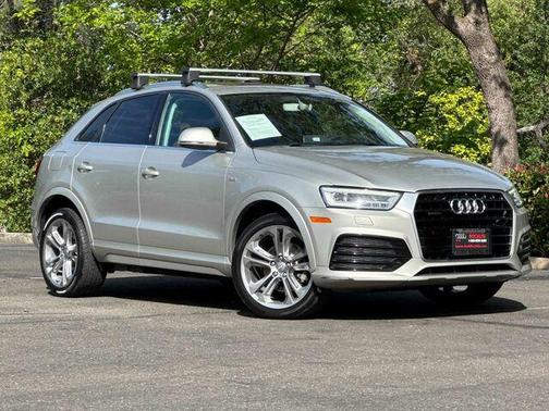 Silver Metallic 2016 Audi Q3 2.0T Prestige