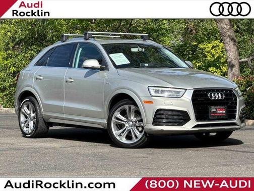 Silver Metallic 2016 Audi Q3 2.0T Prestige