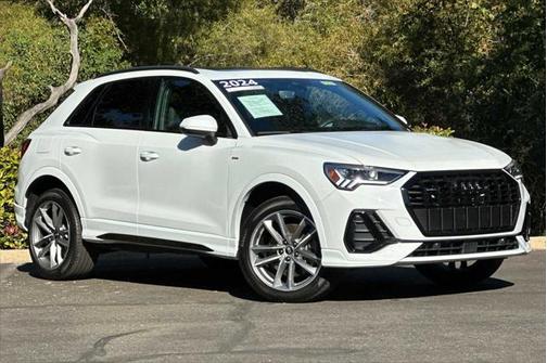 2024 Audi Q3 Premium 45 TFSI S line quattro Tiptronic