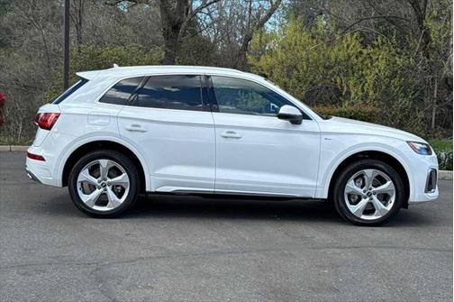 2023 Audi Q5 Premium Plus 45 TFSI S line quattro