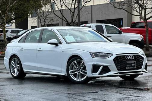 2024 Audi A4 Premium Plus 45 TFSI S line quattro S tronic