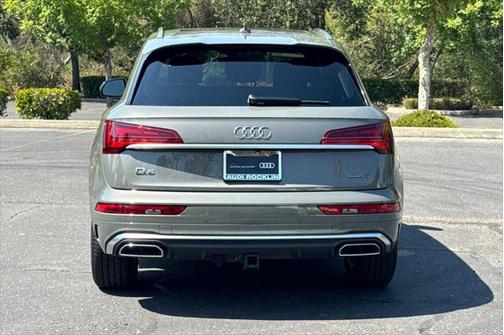 2023 Audi Q5 Premium 45 TFSI S line quattro