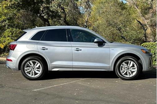 2022 Audi Q5 Premium 45 TFSI S line quattro S tronic