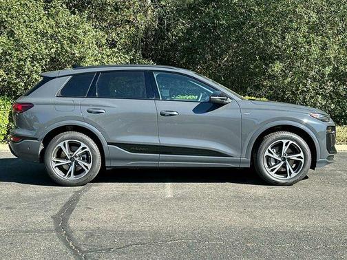 Gray 2027 Audi Q6 e-tron Premium Plus