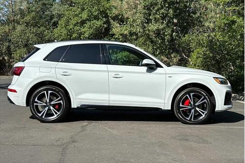 2025 Audi Q5 Premium Plus 45 TFSI S line quattro S tronic
