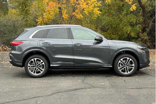 2025 Audi Q5 Premium Plus TFSI quattro S tronic