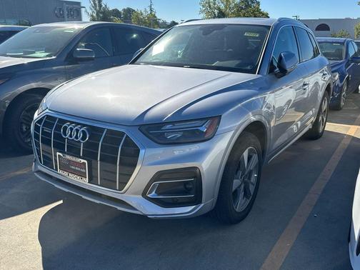 Florett Silver Metallic 2023 Audi Q5 40 Premium Plus
