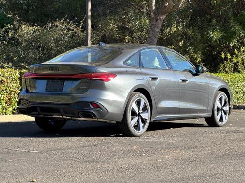 Daytona Gray Pearl 2026 Audi A5