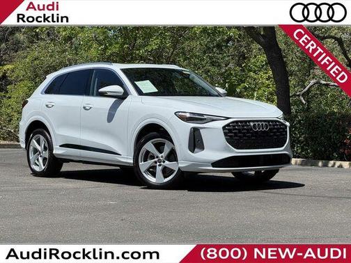 Glacier White Metallic 2025 Audi Q5 2.0T quattro Premium