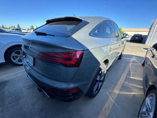 Chronos Gray Metallic 2024 Audi Q5 45 S line quattro Premium