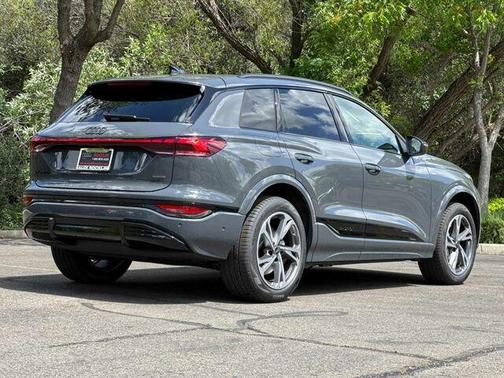 Gray 2027 Audi Q6 e-tron Premium Plus