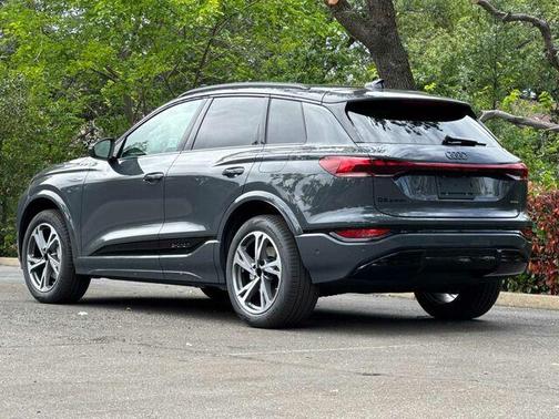 Gray 2027 Audi Q6 e-tron Premium Plus