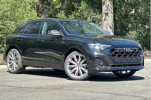 Black 2026 Audi Q8